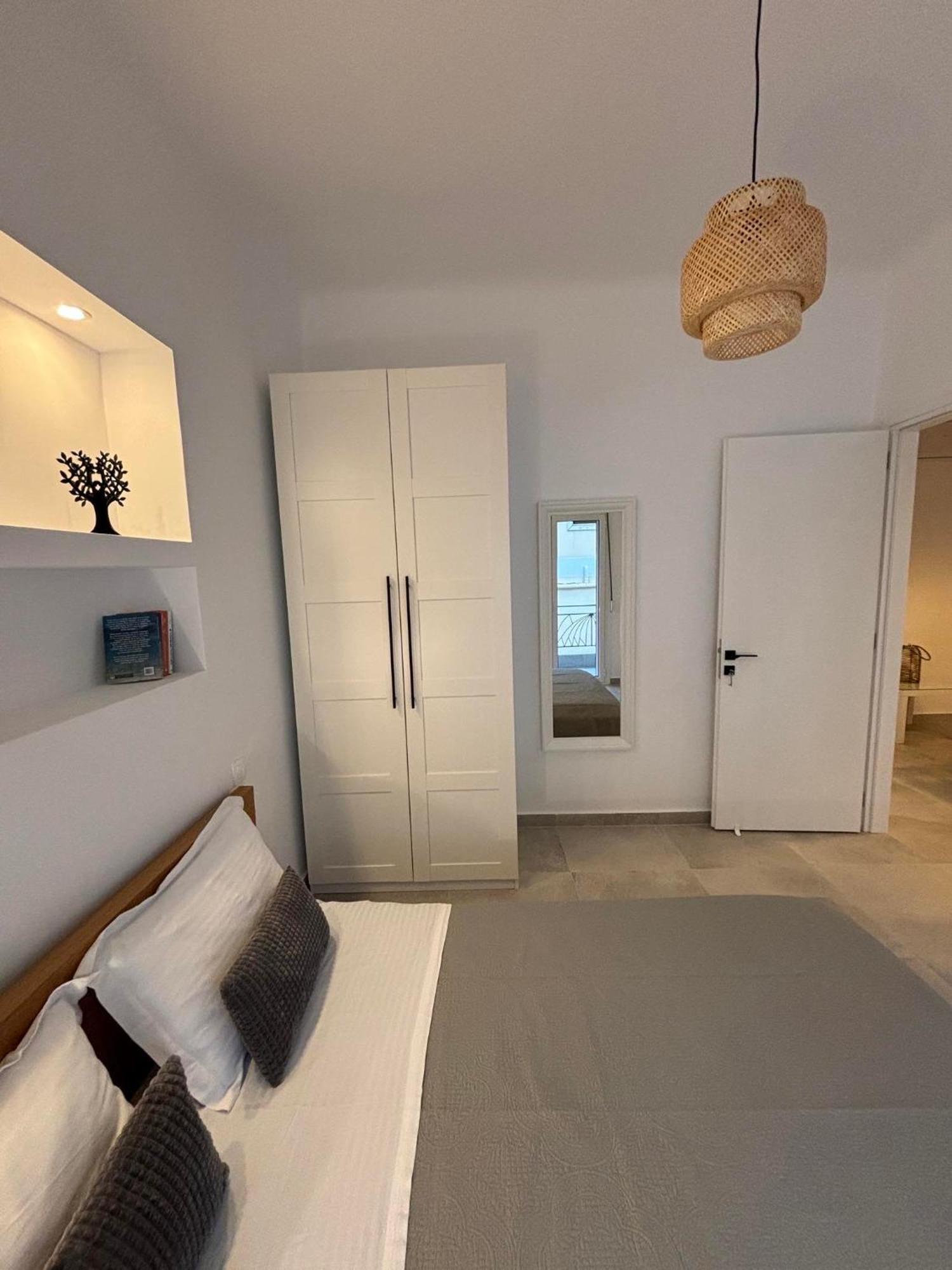 Apartment Downtown - Premium Kamena Vourla